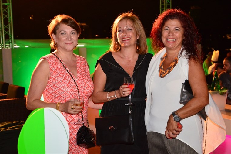 Perrier Happy Hour